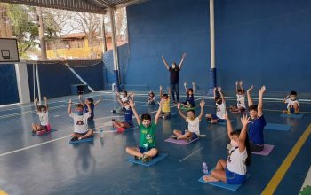 colegio aprendiz volta as aulas pandemia covid reforço alcolhimento brincadeiras